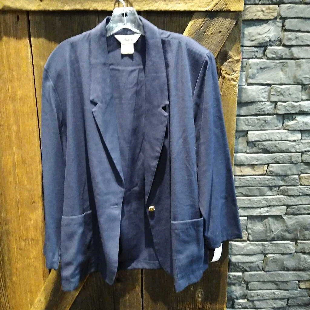 Womens - Clothing